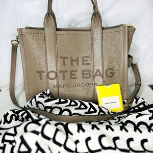 Marc Jacobs Women The Tote Medium Bag  Cement